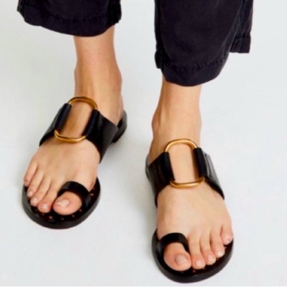 TORY BURCH NWT AUTHENTIC MINIMALIST LUXURY RESORT SUMMER RAVELLO STUDDED SANDAL - Picture 3 of 17